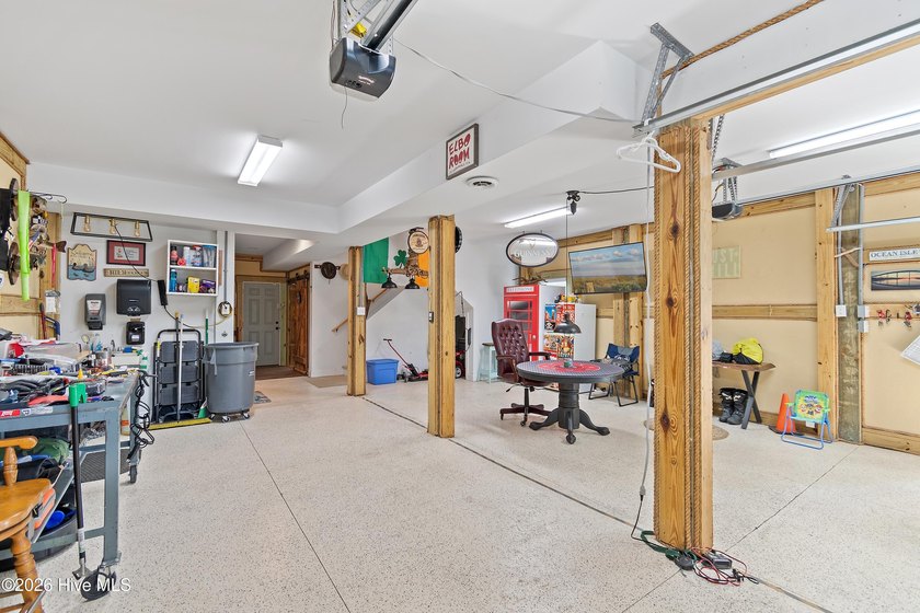 Absolute gem in Parker's Pointe. If you have been looking for a - photo 59