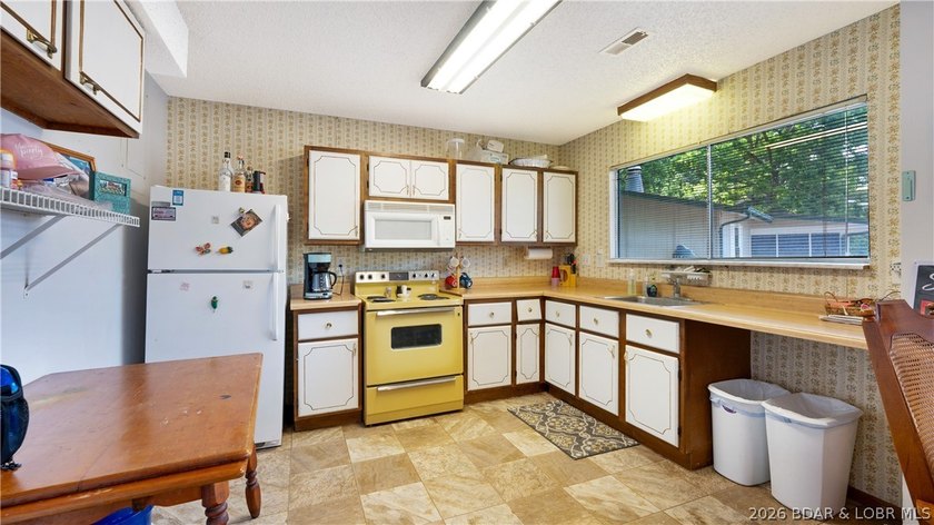 Discover the opportunity to own an affordable lakefront property - photo 11