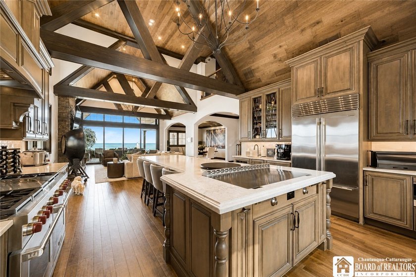 Luxury Lakefront Living! Experience breathtaking Lake Erie views - photo 16