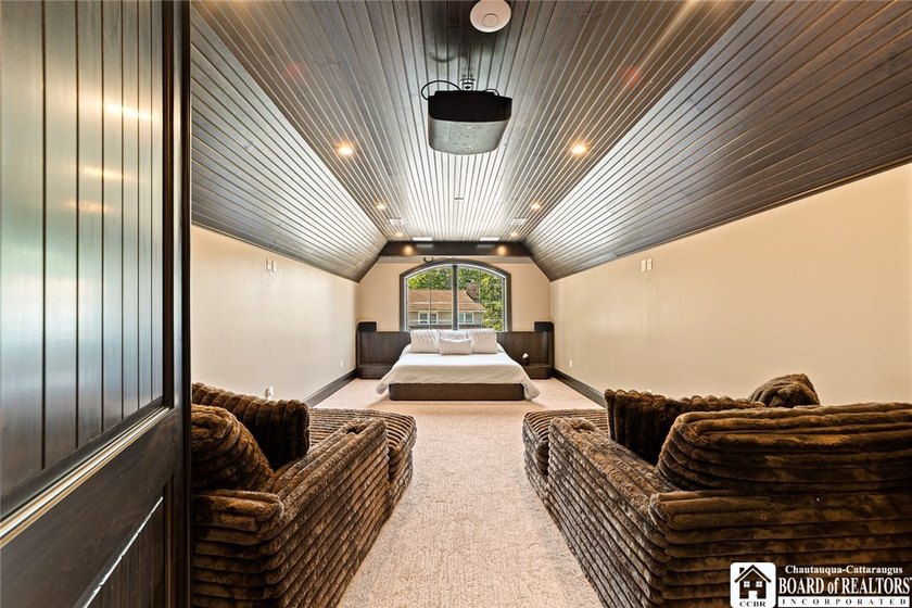 Luxury Lakefront Living! Experience breathtaking Lake Erie views - photo 43