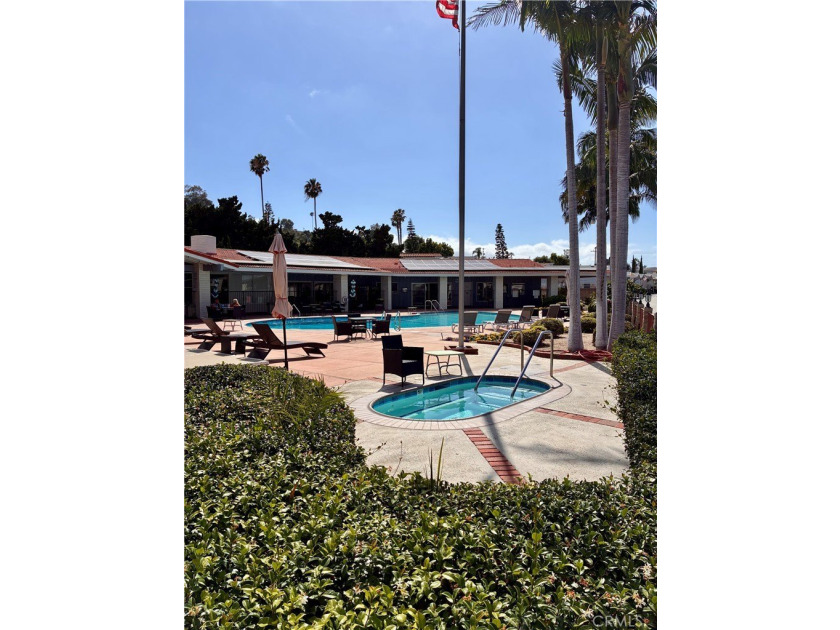 FOR ALL SHOWINGS CALL AGENT - photo 14