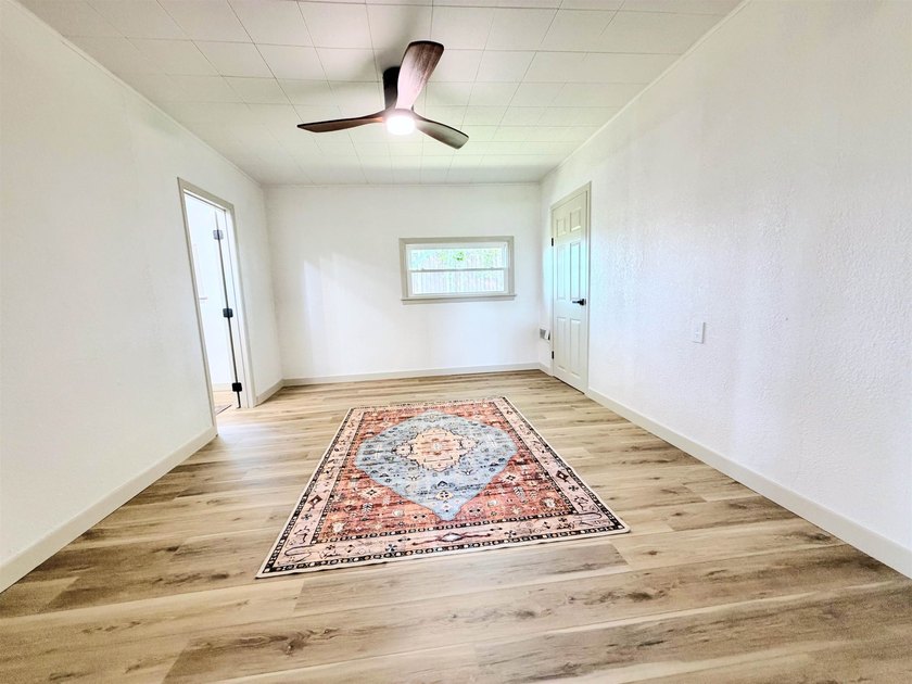 Completely updated sprawling 4 bedroom 2 bath ranch in the - photo 16