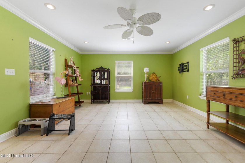 *** HUGE PRICE IMPROVEMENT!!!*** THERE ARE SO MANY THINGS TO - photo 16