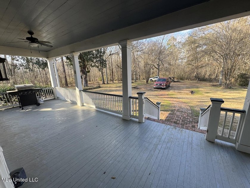 Tucked just off Highway 61 in Lorman, Mississippi, this 140+/- - photo 31