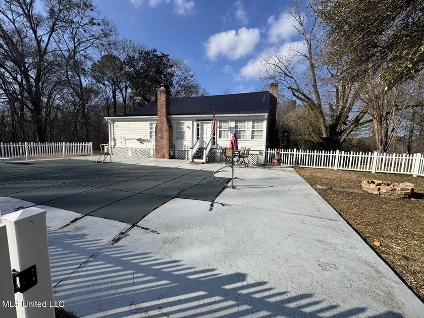 Tucked just off Highway 61 in Lorman, Mississippi, this 140+/- - photo 34