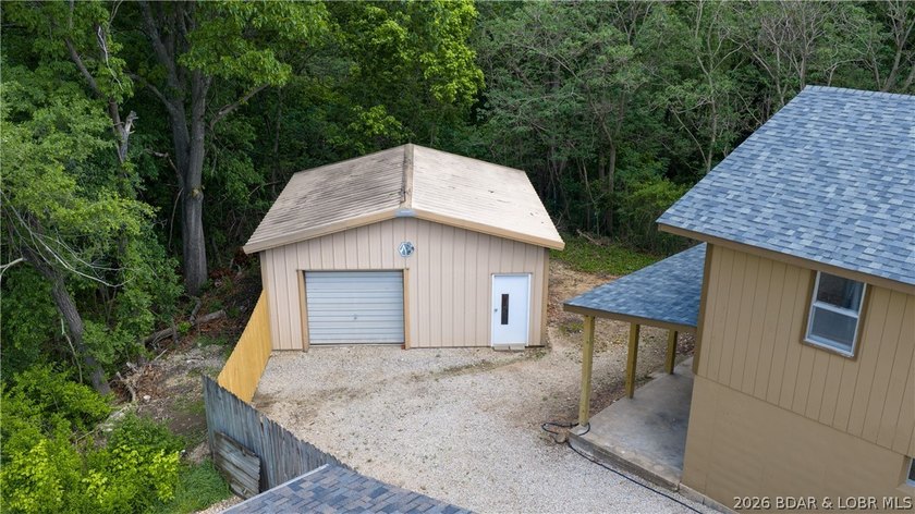Completely remodeled and move-in ready, this in-town home offers - photo 2