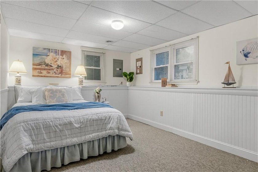 Welcome home! Delightful three bedroom, three bath home in super - photo 38