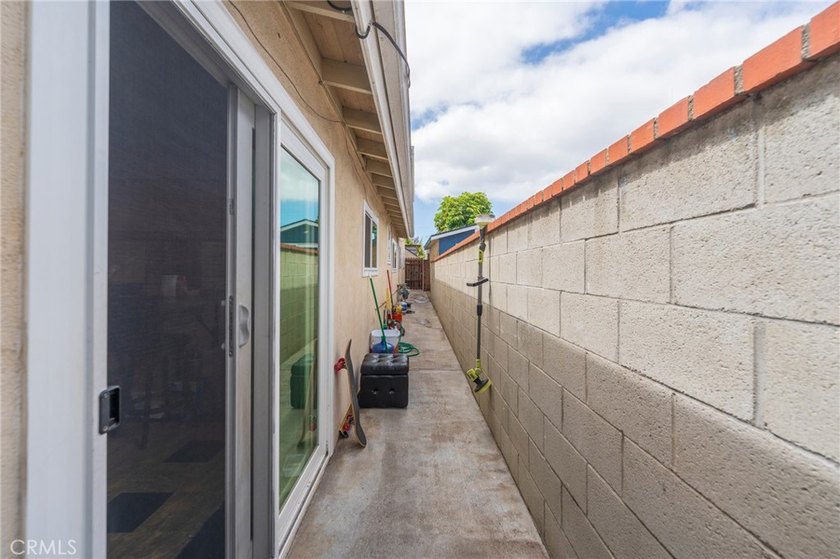 Well-maintained triplex featuring a desirable unit mix of one - photo 14