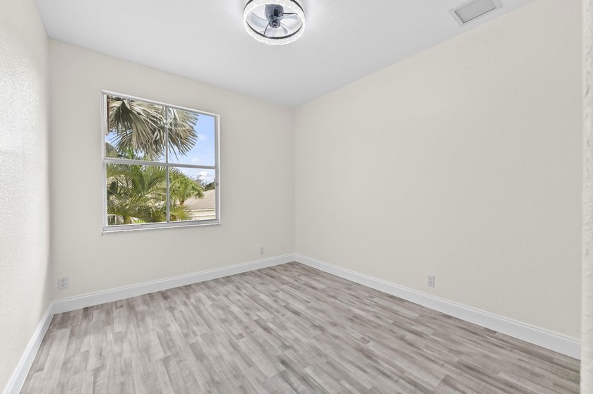 Welcome to CocoPlum, a desirable gated community offering - photo 24