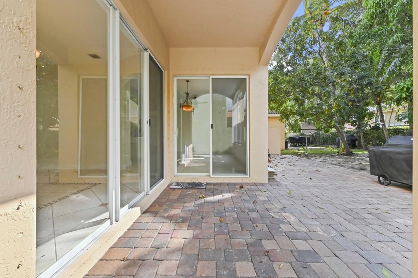 Welcome to CocoPlum, a desirable gated community offering - photo 32
