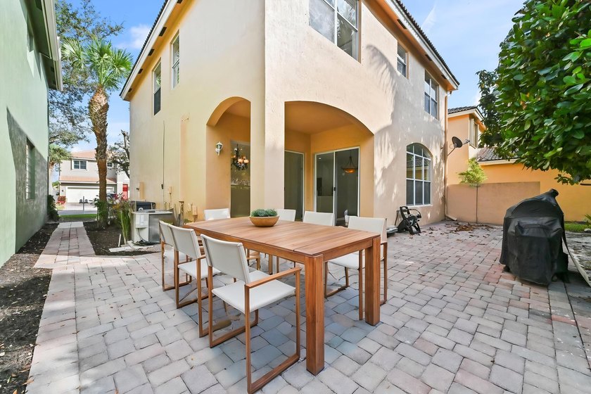 Welcome to CocoPlum, a desirable gated community offering - photo 33