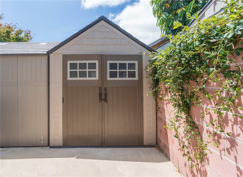 Well-maintained triplex featuring a desirable unit mix of one - photo 34