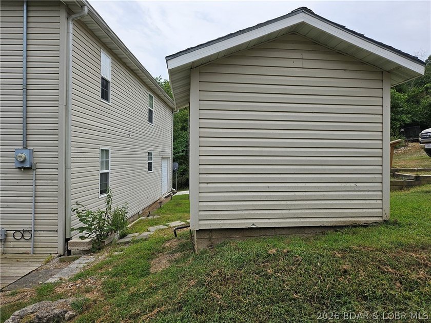 Motivated Seller!!! Turnkey move-in ready property is your start - photo 3