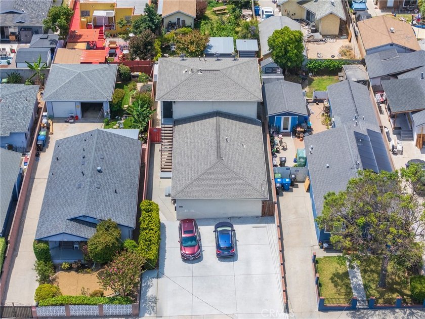 Well-maintained triplex featuring a desirable unit mix of one - photo 46