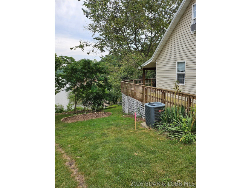 Motivated Seller!!! Turnkey move-in ready property is your start - photo 8