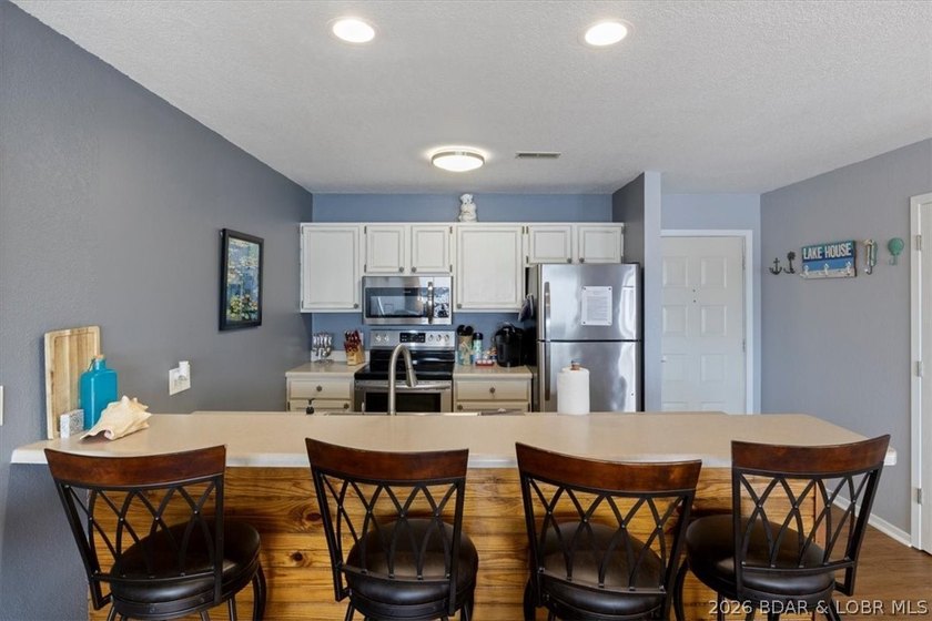 Incredible views and a 14x36 boat slip! Top-floor 3BR/2BA condo - photo 5