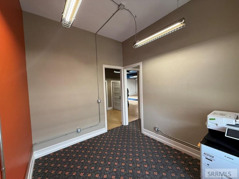 ntroducing a prime retail investment opportunity in Idaho Falls - photo 8