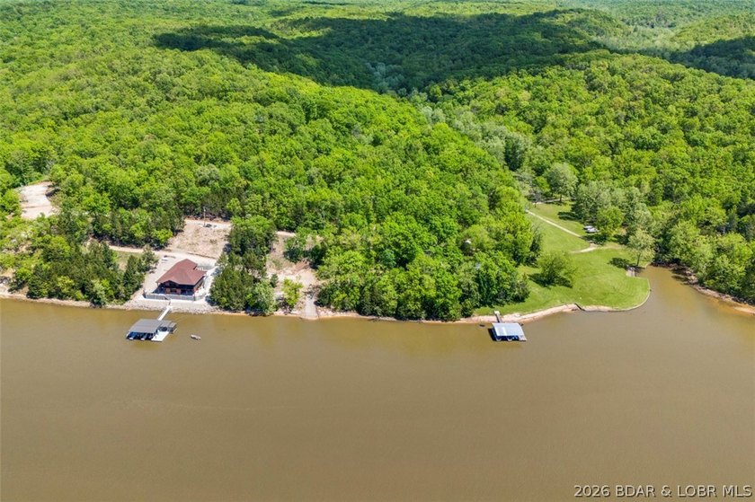 This beautiful parcel of land in Stover, Missouri offers a rare - photo 7