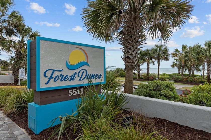 A must see unit is a fully furnished, turn-key 1-bedroom, 1.5 - photo 2