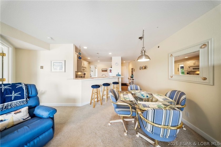 Experience the ultimate lake lifestyle in this stunning 3-br - photo 4