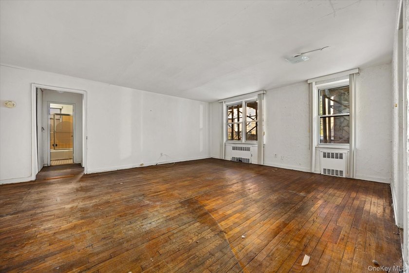 Welcome to Verona Estates, a beautifully maintained co-op - photo 2