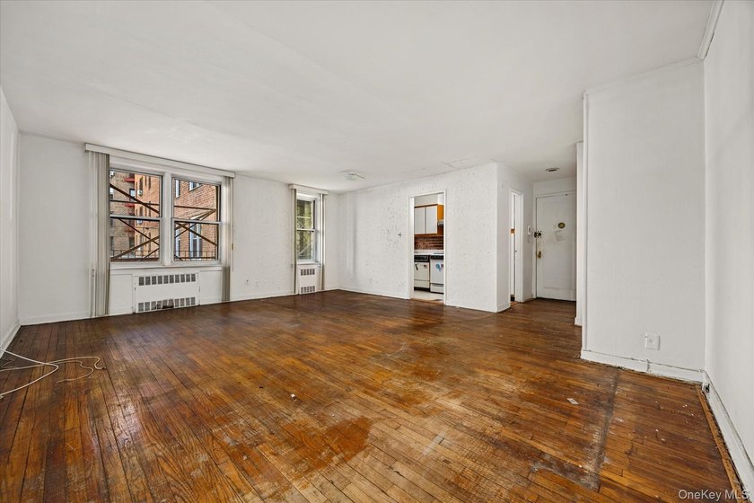 Welcome to Verona Estates, a beautifully maintained co-op - photo 3
