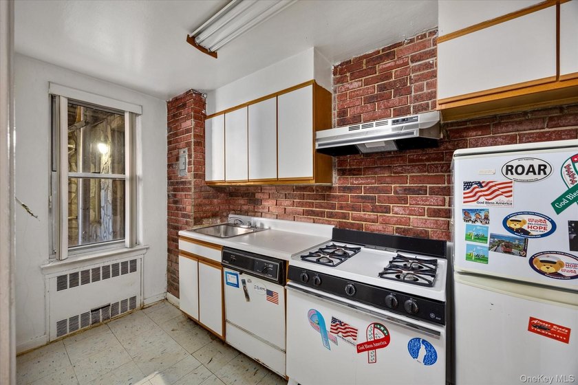 Welcome to Verona Estates, a beautifully maintained co-op - photo 6