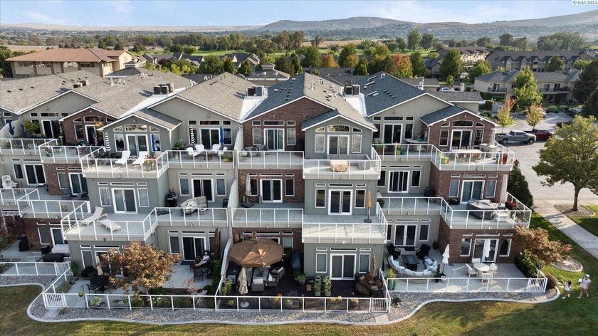 MLS# 287131 Waterfront Living: Where Lifestyle Meets Luxury - photo 3