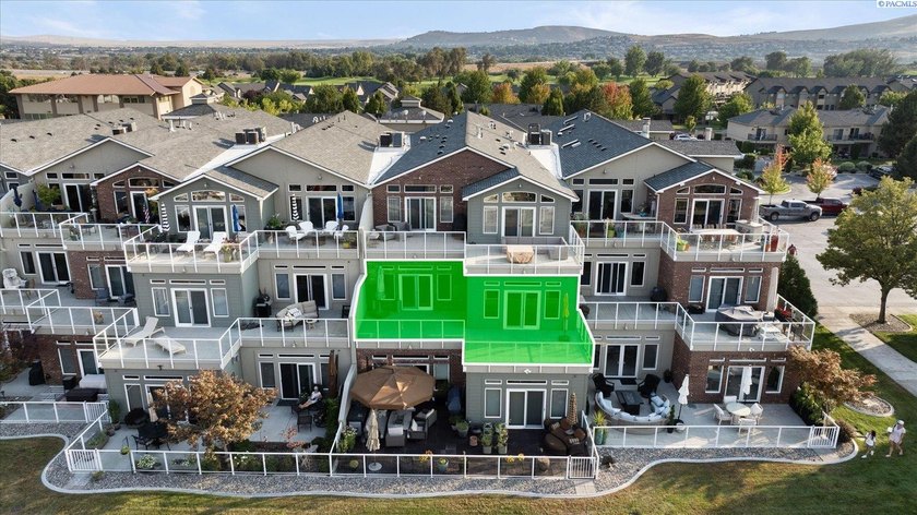 MLS# 287131 Waterfront Living: Where Lifestyle Meets Luxury - photo 4