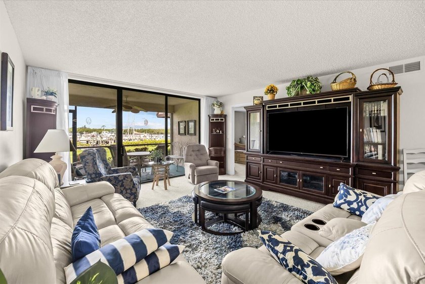 BEST LOCATION *H* Bldg Waterfront GROUND FLOOR Unit In Desirable - photo 14