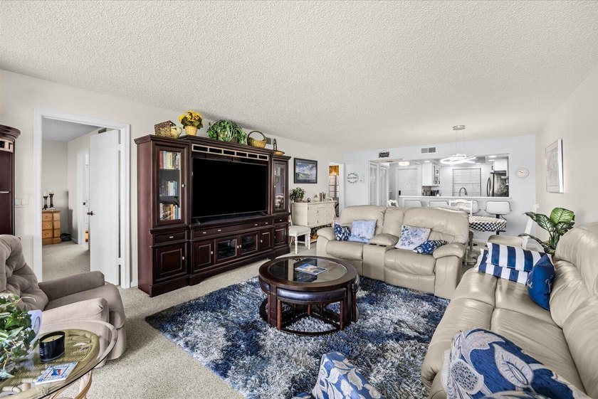 BEST LOCATION *H* Bldg Waterfront GROUND FLOOR Unit In Desirable - photo 15
