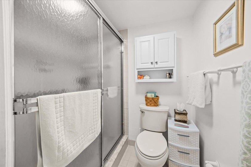BEST LOCATION *H* Bldg Waterfront GROUND FLOOR Unit In Desirable - photo 21