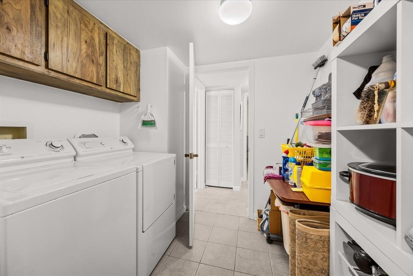 BEST LOCATION *H* Bldg Waterfront GROUND FLOOR Unit In Desirable - photo 23