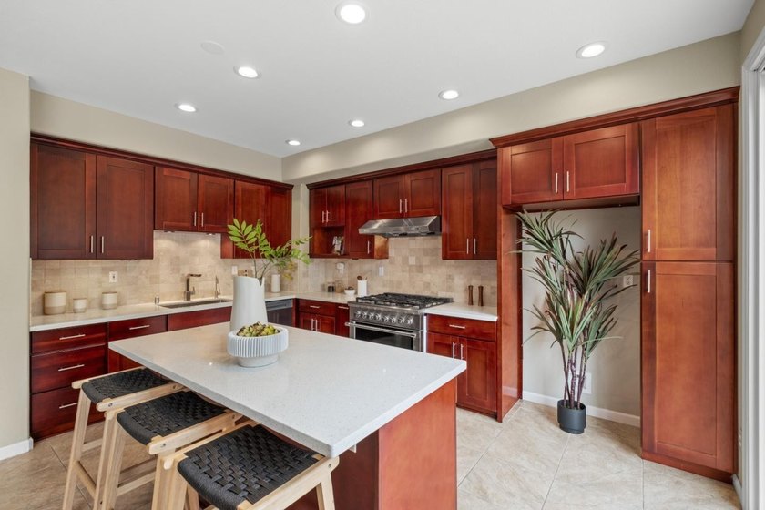 *Vaulted ceilings, a desirable first-floor bedroom and full bath - photo 34