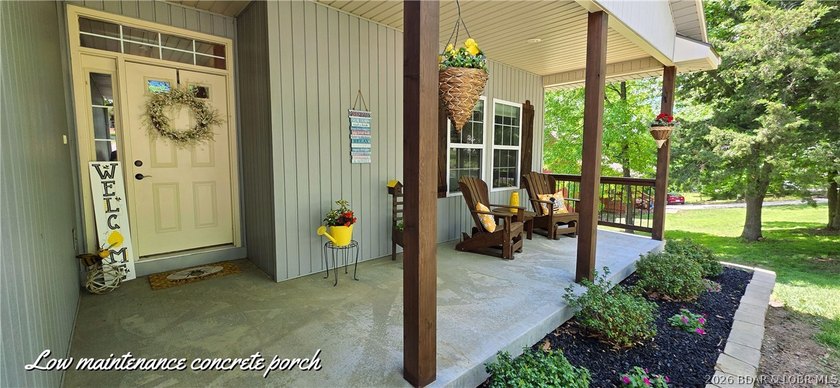 YOUR DREAM HOME IS ON THE MARKET! Stunning 4 bdrm 3 bath home - photo 2