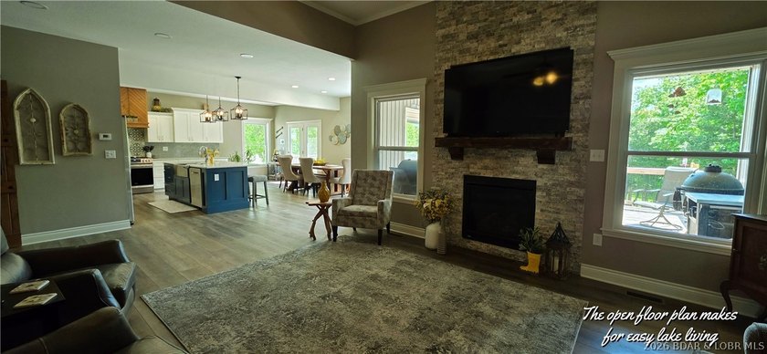 YOUR DREAM HOME IS ON THE MARKET! Stunning 4 bdrm 3 bath home - photo 6