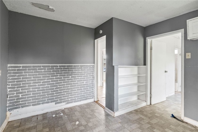 Unlock the potential of this property located in the heart of - photo 14