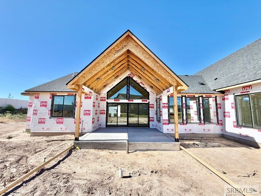 Don't miss this exceptional custom home in Westfield Estates - photo 3