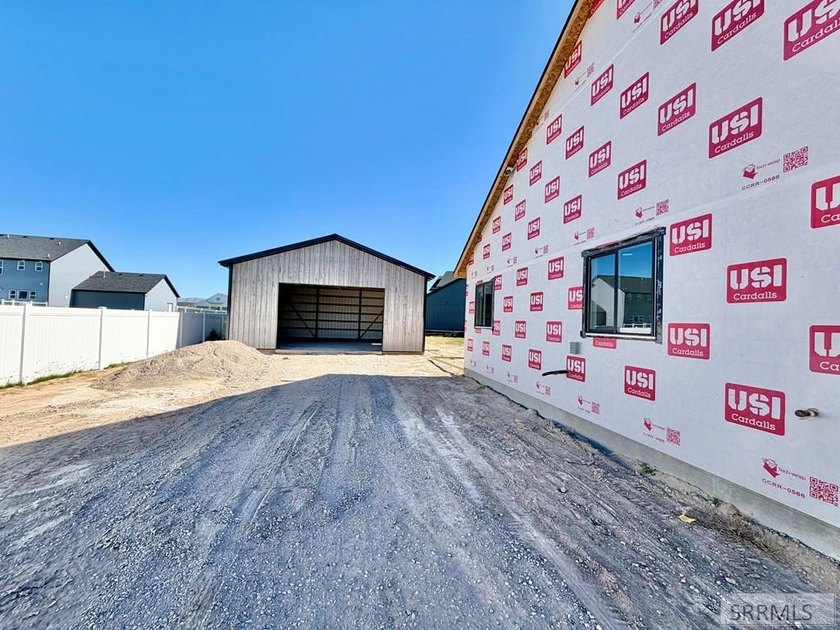 Don't miss this exceptional custom home in Westfield Estates - photo 6
