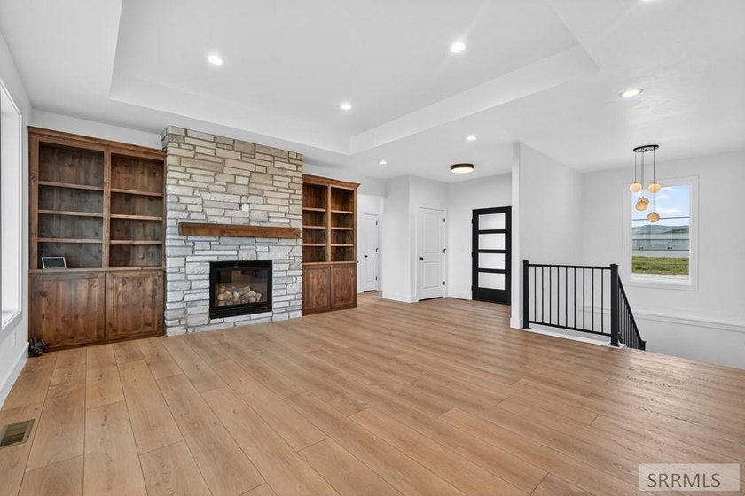 This stunning custom modern ranch style home features 4 bedrooms - photo 8