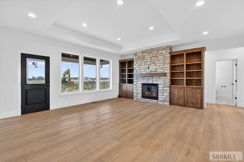 This stunning custom modern ranch style home features 4 bedrooms - photo 9
