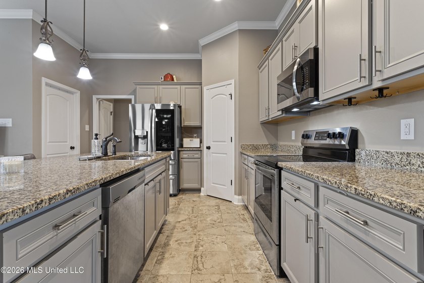 Impeccably maintained and truly move-in ready, this stunning - photo 14