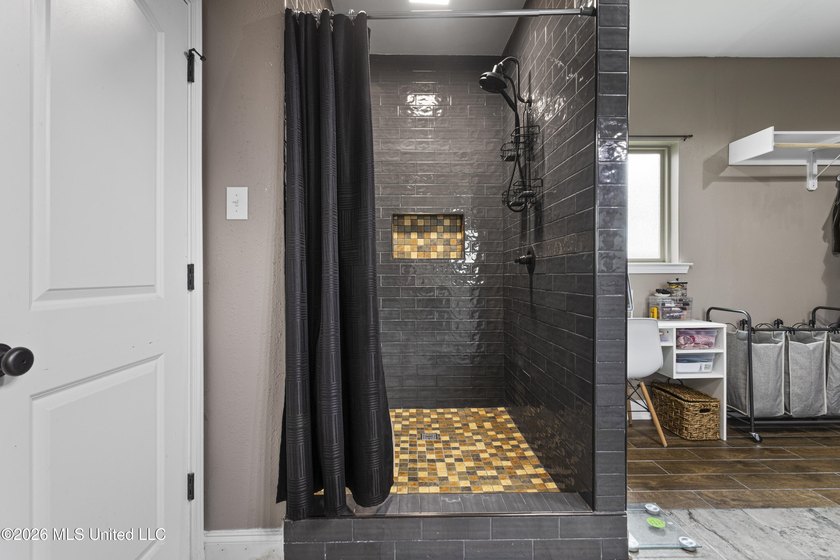 Impeccably maintained and truly move-in ready, this stunning - photo 21