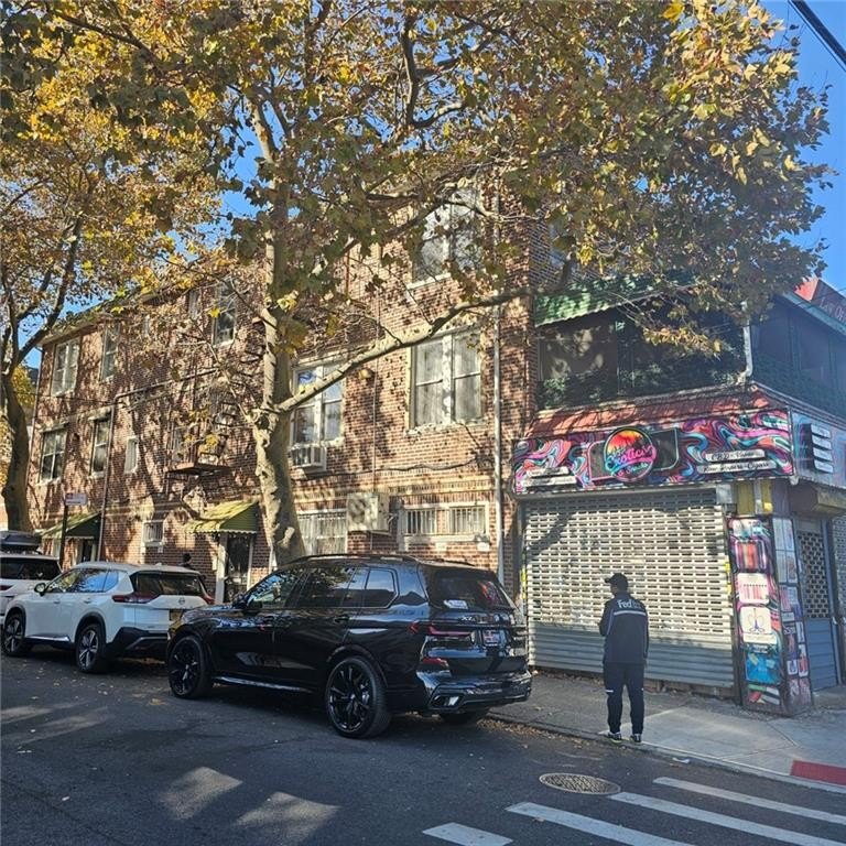 Corner mix use building for Sale in prime Sheepshead - photo 4
