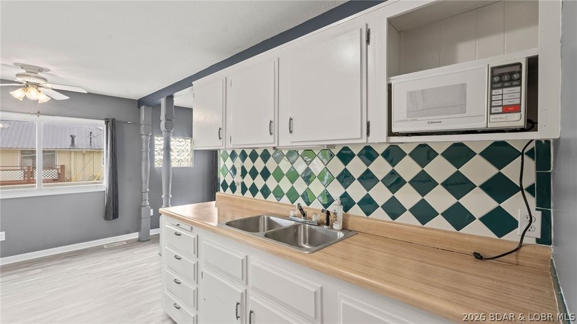 Move-in ready lakeview cabin featuring 2 bedrooms, 1 bath, and - photo 7