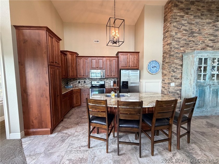 Lakefront living at its finest! Luxurious Setting with Stunning - photo 14