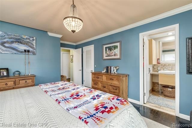 This rare, move-in-ready mid century ranch offers timeless charm - photo 20