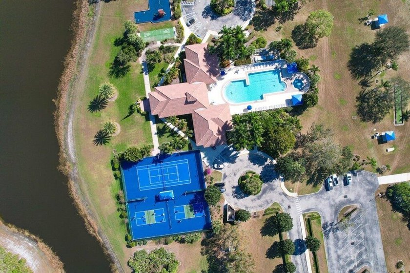 **Sellers offering $5,000 credit at closing to buyers with FULL - photo 26