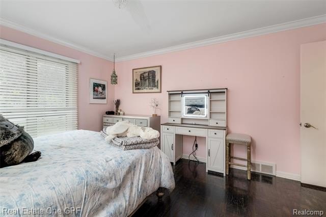 This rare, move-in-ready mid century ranch offers timeless charm - photo 27