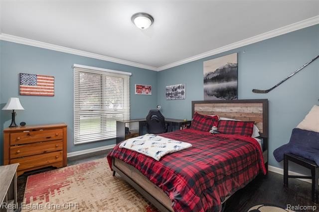 This rare, move-in-ready mid century ranch offers timeless charm - photo 28